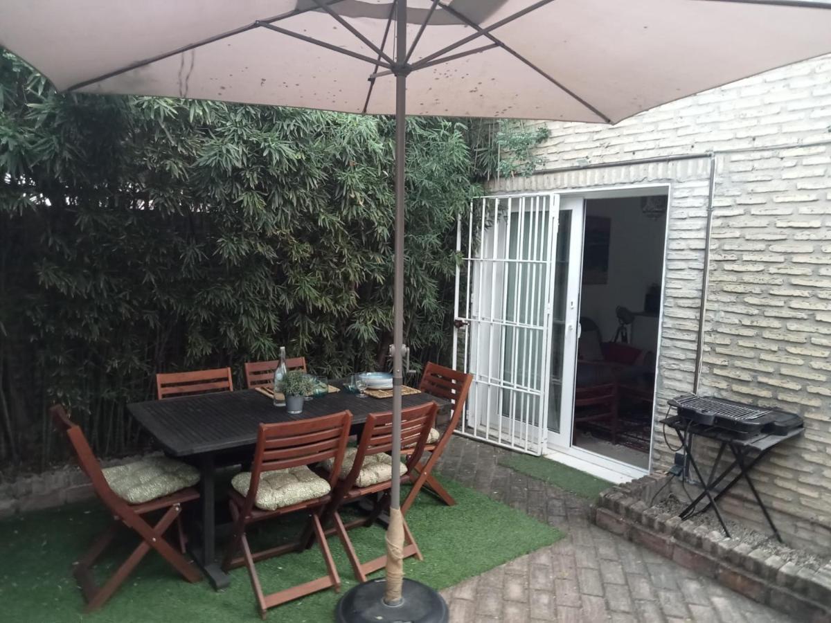 Dormir Entre Limones, Casa De Invitados En Vivienda Familiar Dos Hermanas Εξωτερικό φωτογραφία